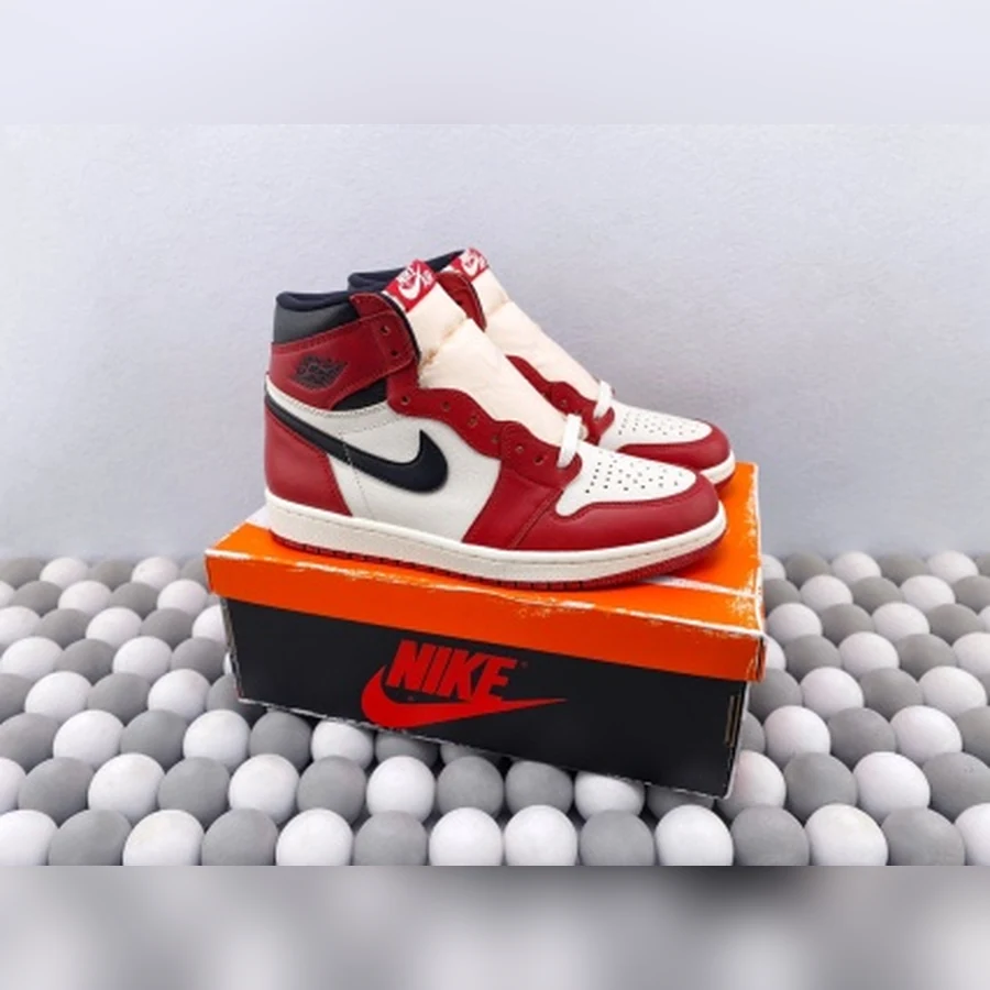 Jordan 1 High Red White Black Lost & Found