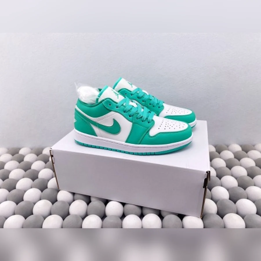 Jordan 1 Low Mint Green White