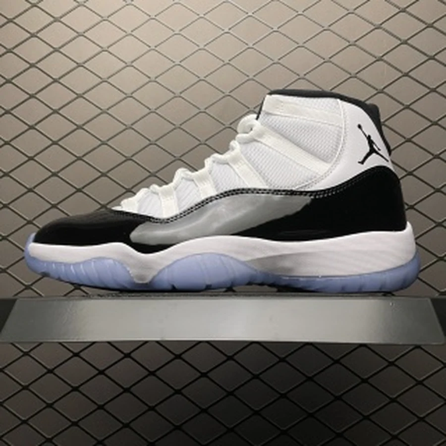 Jordan 11 White Black Concord