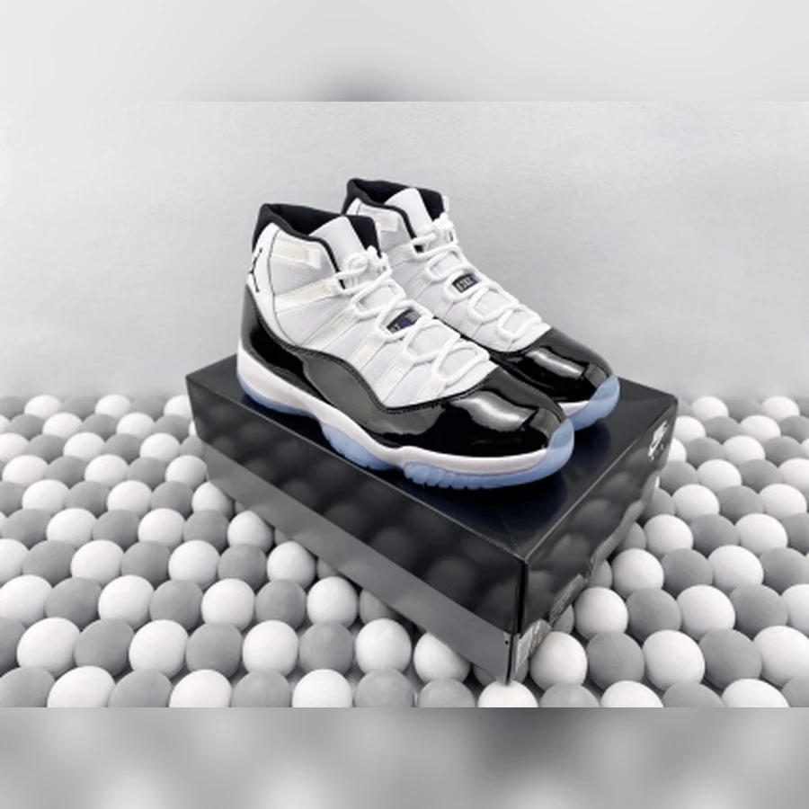 Jordan 11 White Black Concord — Gallery