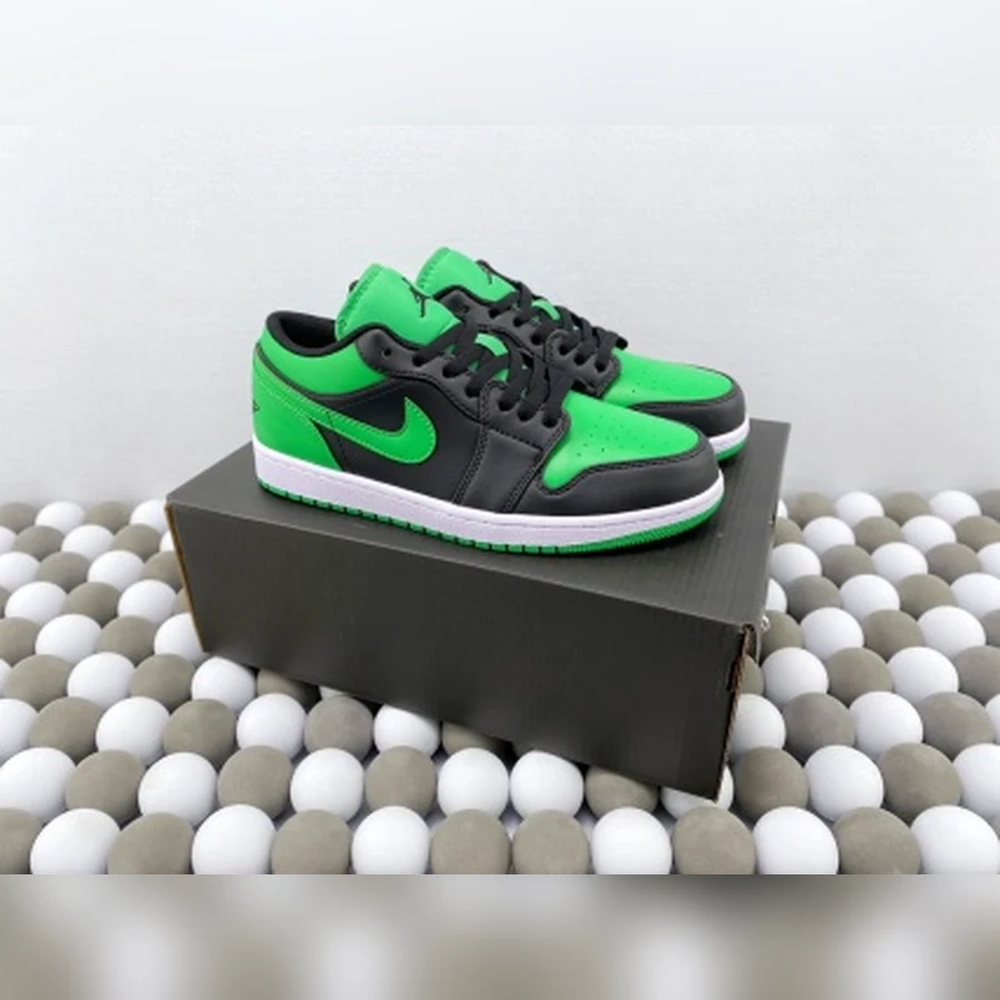 Jordan 1 Low Green Black White