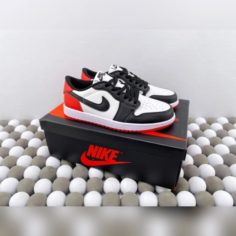 Jordan 1 Low White Black Red Black Toe