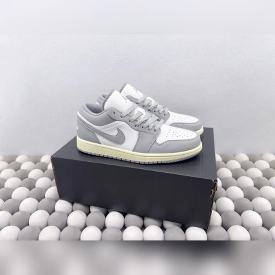 Jordan 1 Low Grey White Sail