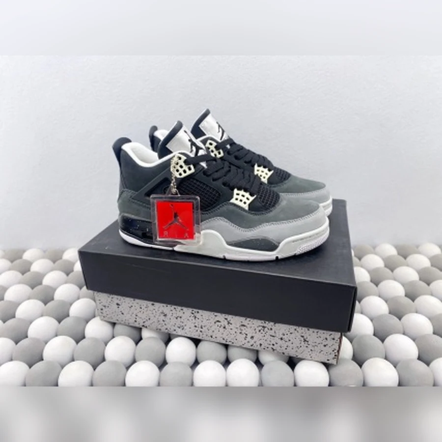 Jordan 4 Black Grey White