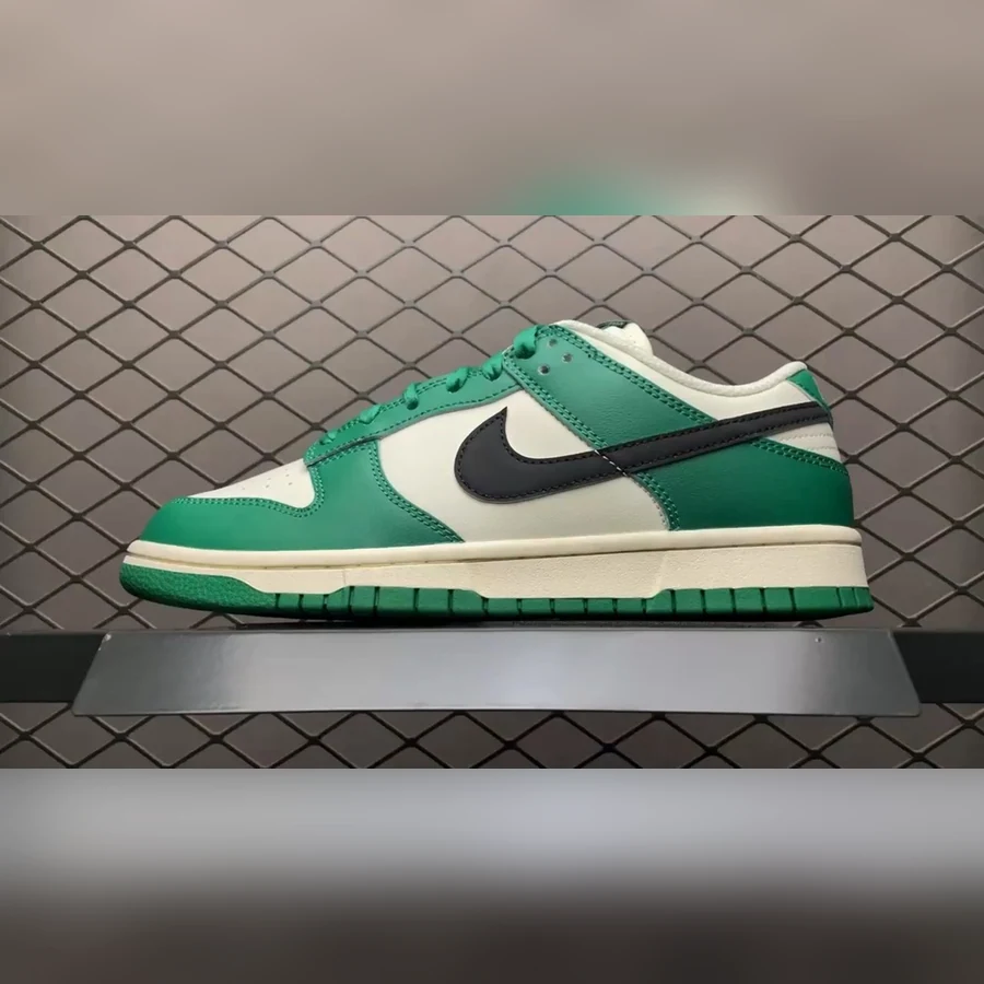 Dunk Low Green Sail Black — Gallery