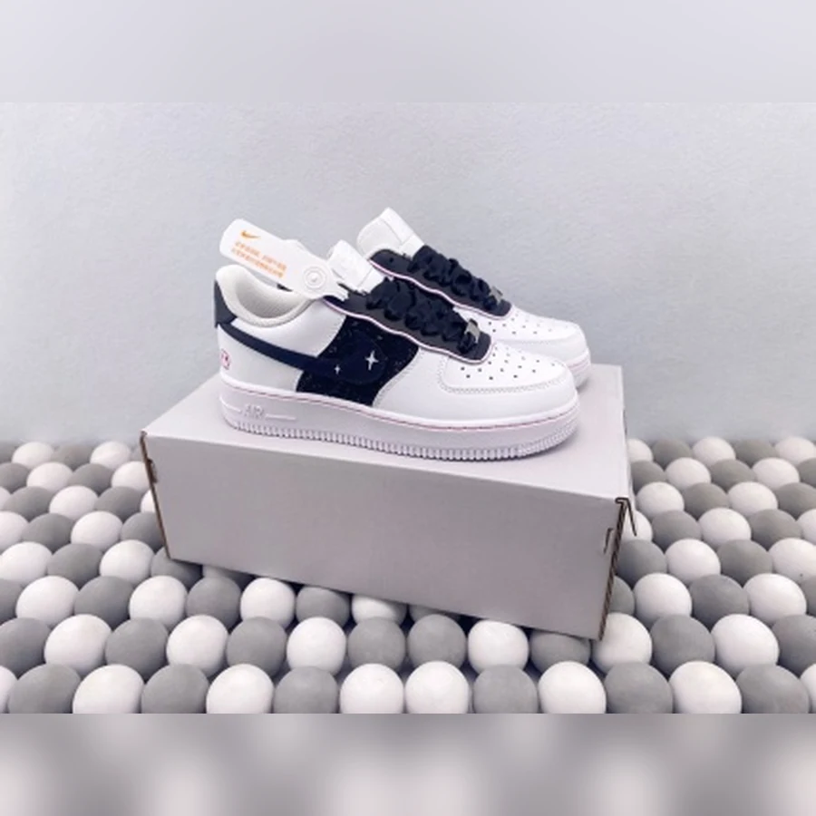 Nike Air Force 1 White Navy Star